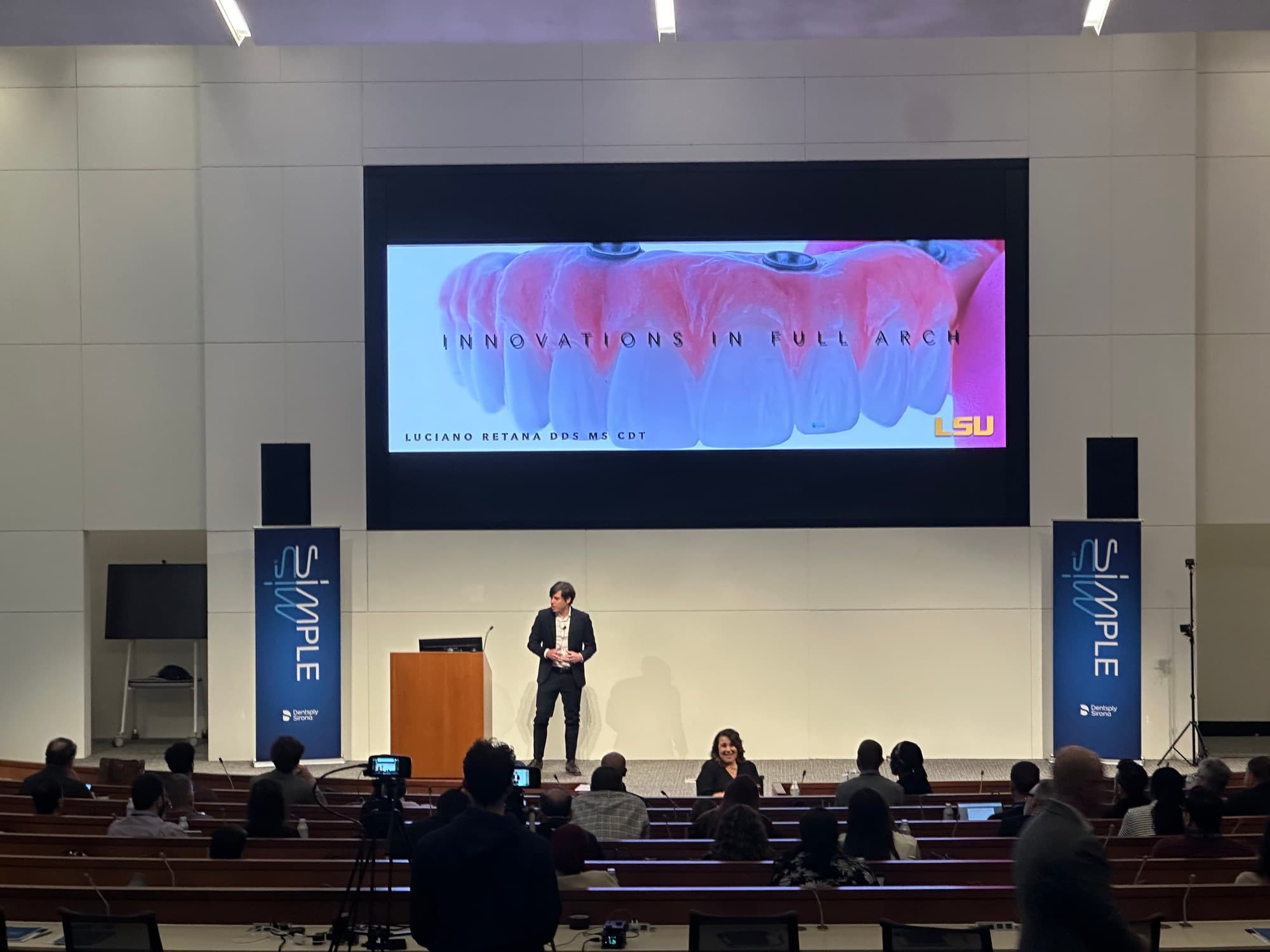 Dr. Luciano Retana speaking at Innovations in Full Arch, Charlotte